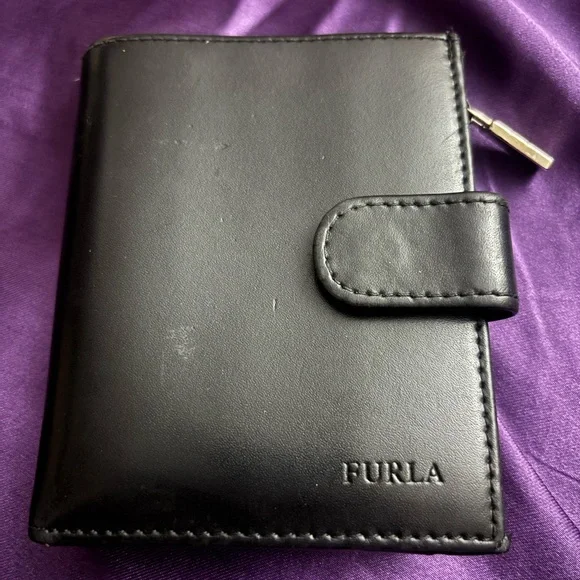 Furla Leather Wallet With Box And Dust Bag - Picture 4 of 16